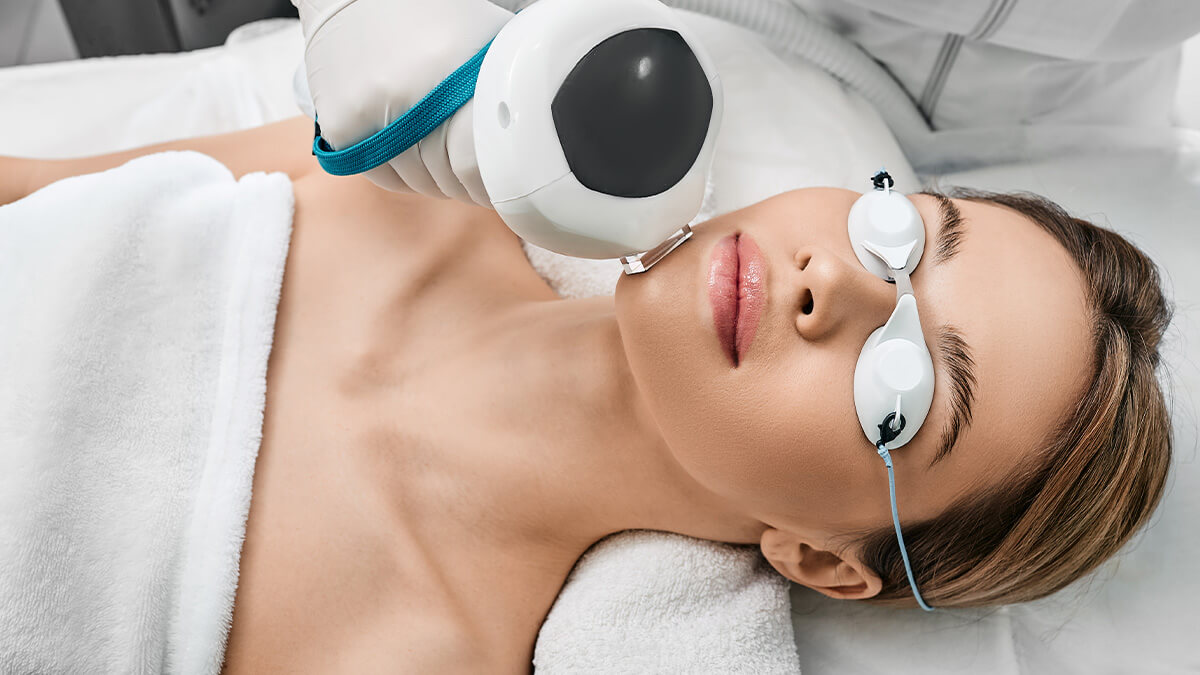 Фотоомоложение и лечение пигмента и сосудов / Насадка LUMECA